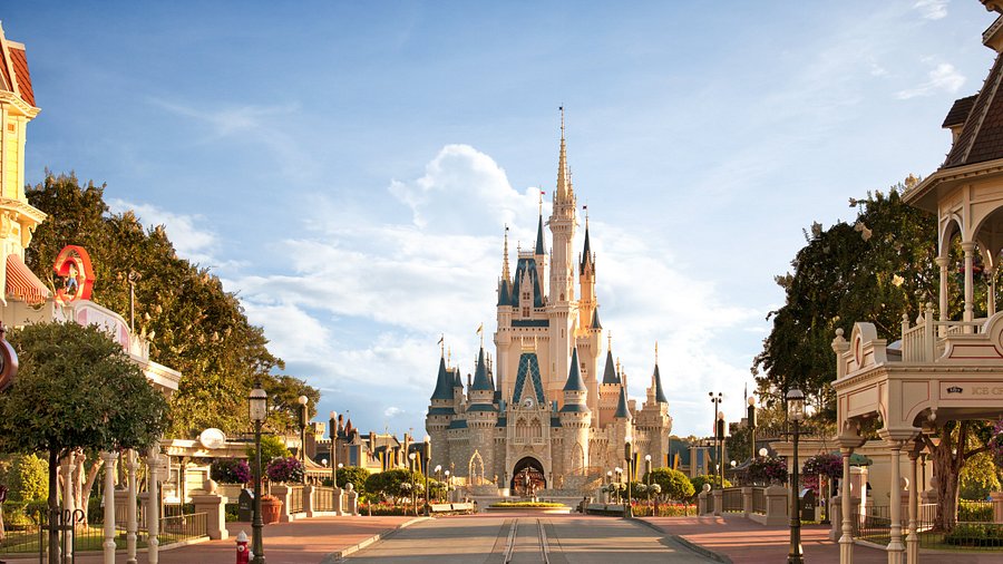Cinderella Castle - Magic Kingdom