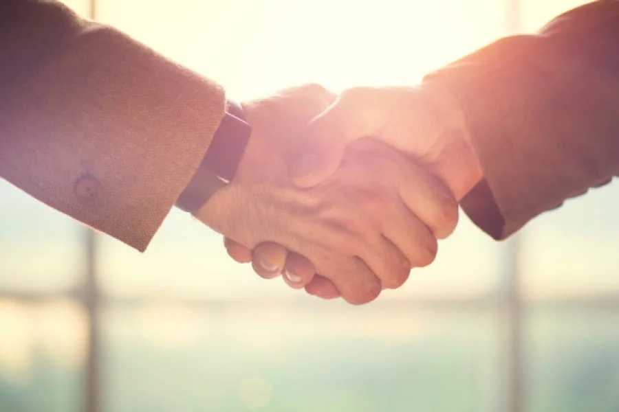 Hand shake